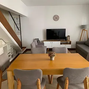 Duplex Con Terraza Y Estacionamiento Apartamento